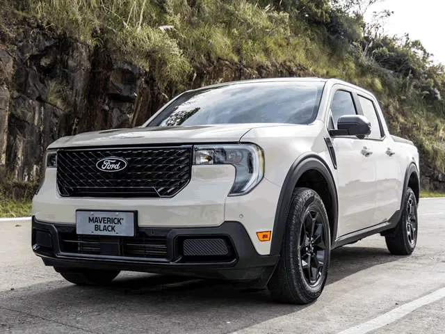 Ford Maverick L. Black 2.0 EcoBoost AWD Aut 2025 – Diagonal Frontal · Foto: Ford