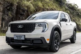 Ford Maverick L. Black 2.0 EcoBoost AWD Aut 2025 – Diagonal Frontal · Foto: Ford