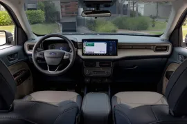 Ford Maverick Lariat Hybrid 2.5 AWD Aut 2025 – Painel · Foto: Ford