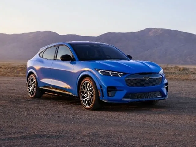 Ford Mustang Mach-e GT Performance 2025 – Diagonal Frontal · Foto: Ford