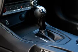 Ford Mustang Dark Horse 5.0 V8 Aut 2026 – Câmbio · Foto: Ford