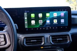 Ford Mustang Dark Horse 5.0 V8 Aut 2026 – Detalhe Interno · Foto: Ford