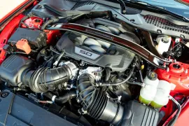 Ford Mustang Dark Horse 5.0 V8 Aut 2026 – Motor · Foto: Ford