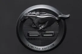 Ford Mustang GT Performance 5.0 V8 Mec 2025 – Detalhe Externo · Foto: Ford