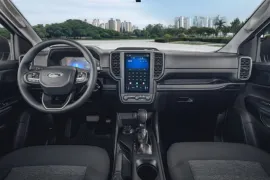 Ford Ranger XL 2.0 4x4 Chassi Aut 2026 – Interior · Foto: Ford