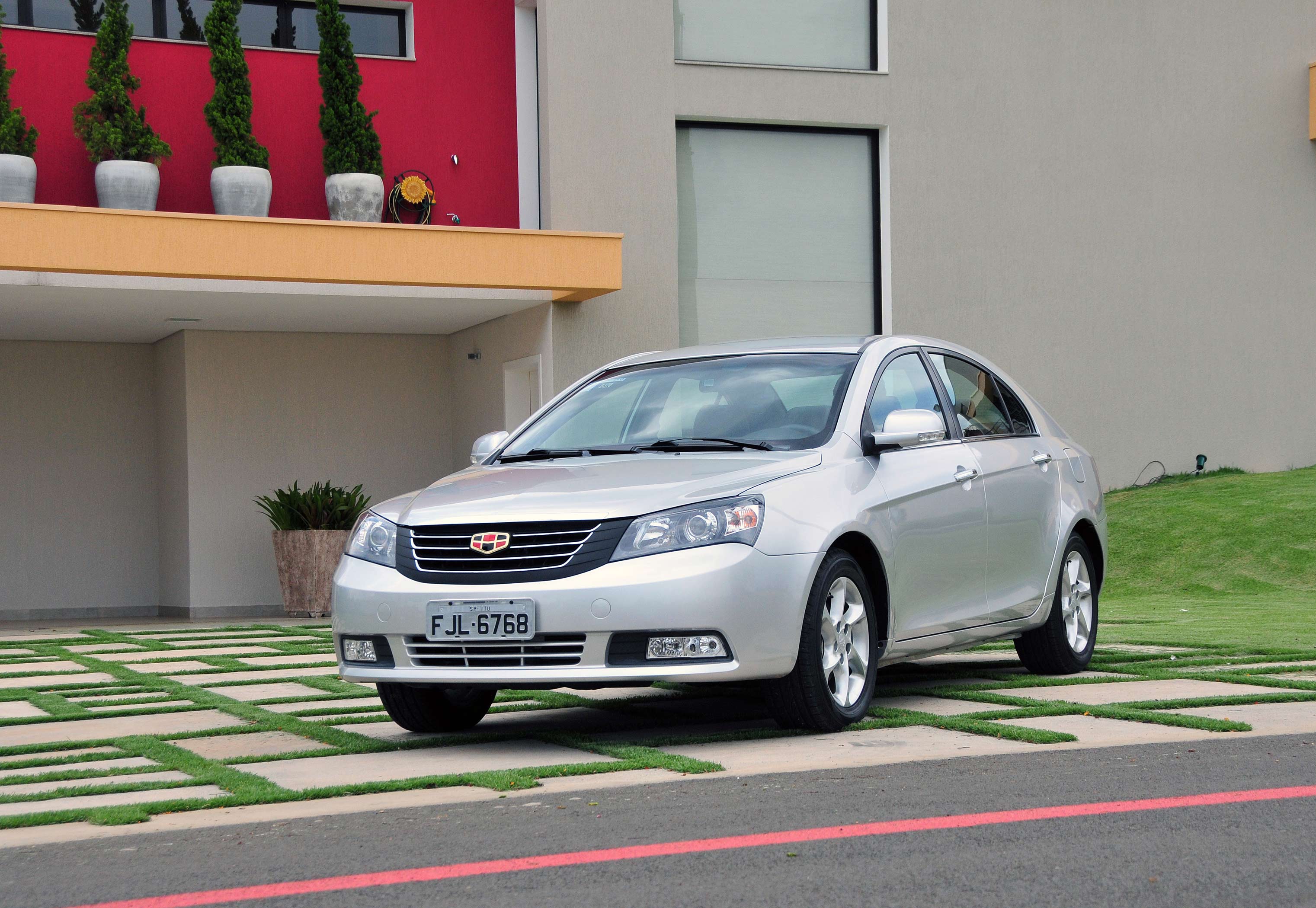 Foto Geely EC7