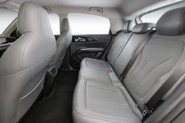 Geely EX2 MAX 2026 – Bancos de Trás · Foto: Geely (foto: Rodolfo Buhrer)