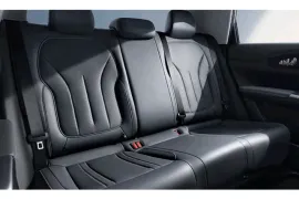 Geely EX2 MAX 2026 – Bancos de Trás · Foto: Geely