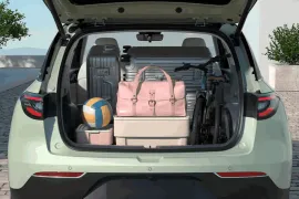 Geely EX2 MAX 2026 – Porta-Malas · Foto: Geely