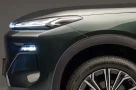 Geely EX5 EM-i MAX 2026 – Farol · Foto: Geely