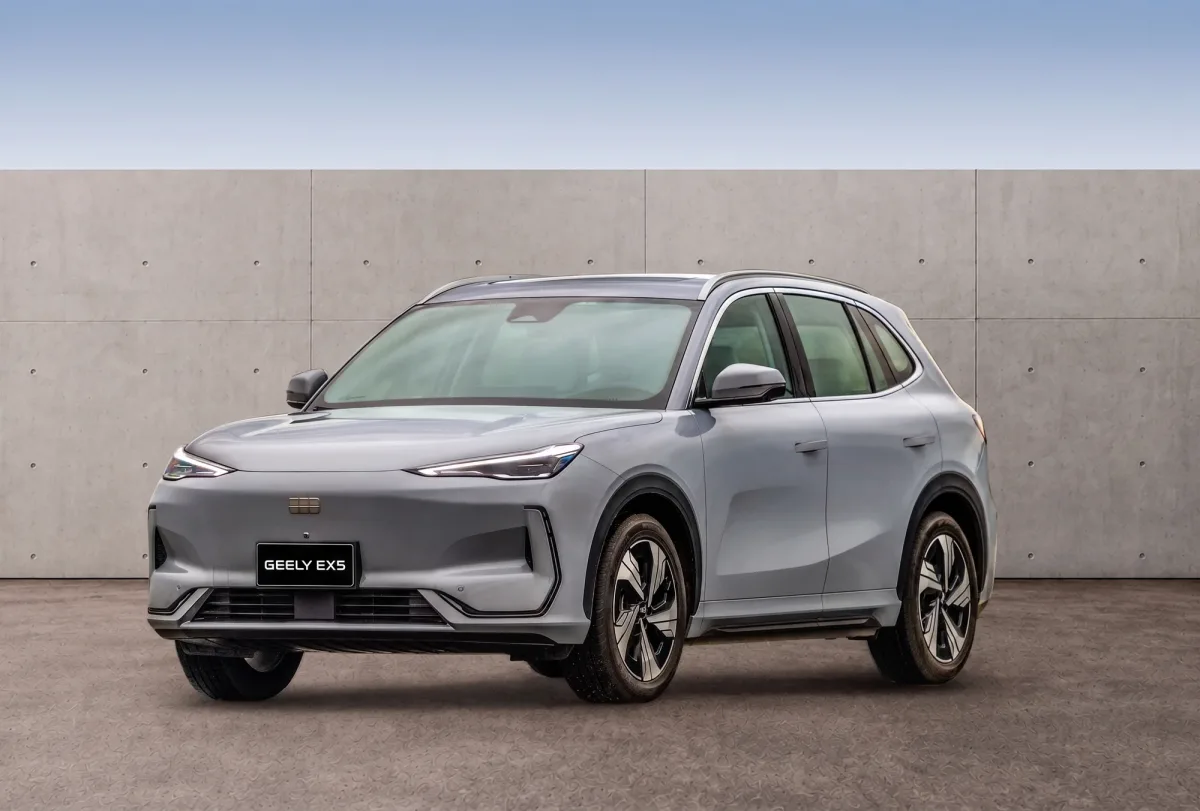 Geely EX5 MAX (Elétrico) 2026 – Diagonal Frontal · Foto: Geely