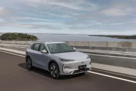 Geely EX5 MAX (Elétrico) 2026 – Em Movimento · Foto: Geely