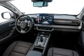 GWM Poer P30 Exclusive 2.4 16V Turbo 4X4 Aut 2027 – Interior · Foto: GWM