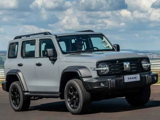 GWM Tank 300 2.0 16V AWD Aut.(Hibrido) 2026 – Diagonal Frontal · Foto: GWM