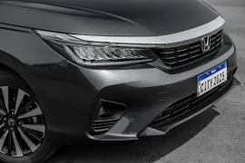 Honda City Touring 1.5 2025 – Farol · Foto: Honda