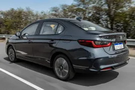 Honda City Touring 1.5 2025 – Diagonal Traseira · Foto: Honda