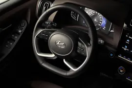 Hyundai Creta Platinum Safety 1.0 Turbo 2024 – Volante · Foto: Hyundai