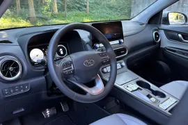 Hyundai KONA EV (Elétrico) 2024 – Painel · Foto: Divulgação
