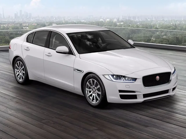 Jaguar Xe Pure 2.0 Turbo 2016