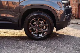 Jeep Avenger Altitude T200 1.0 Turbo Aut 2027 – Roda · Foto: Stellantis