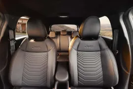 Jeep Avenger Longitude T200 1.0 Turbo Aut 2027 – Interior · Foto: Jeep
