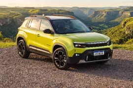 Jeep Avenger Limited T200 1.0 Turbo Aut 2027 – Diagonal Frontal · Foto: Stellantis