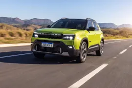 Jeep Avenger Limited T200 1.0 Turbo Aut 2027 – Em Movimento · Foto: Stellantis