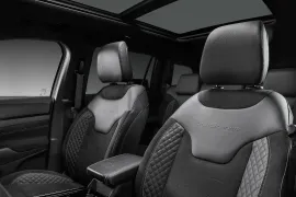 Jeep Commander Blackhawk 2.0 2026 – Bancos da Frente · Foto: Jeep