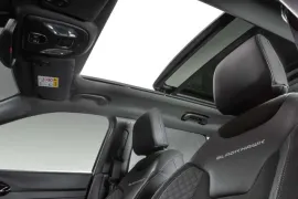 Jeep Compass Blackhawk 2.0 2026 – Bancos de Trás · Foto: Jeep
