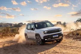 Jeep Renegade SAHARA T270 1.3 Turbo 4x2 Aut 2027 – Em Movimento · Foto: Jeep/Stellantis