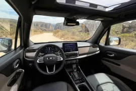 Jeep Renegade SAHARA T270 1.3 Turbo 4x2 Aut 2027 – Interior · Foto: Jeep