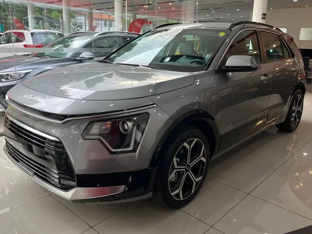 Kia Niro EX 1.6 HEV 2025 – Diagonal Frontal · Foto: Divulgação