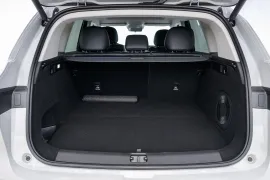 Leapmotor C10 (Híbrido) 2027 – Porta-Malas · Foto: Leapmotor / Stellantis