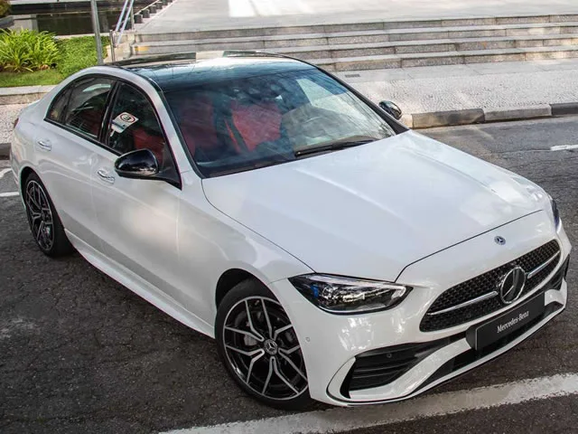 Mercedes-Benz C300 AMG Line 2.0 2026