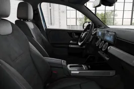 Mercedes-Benz GLB 220 4M AMG Line 2.0 TB Aut. (Híb.) 2025 – Bancos da Frente · Foto: Mercedes-Benz