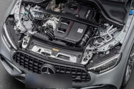 Mercedes-Benz GLC-63 S AMG E Perf. Coupe 2.0 Aut (Híb) 2025 – Motor · Foto: Mercedes-Benz