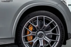 Mercedes-Benz GLC-63 S AMG E Perf. Coupe 2.0 Aut (Híb) 2025 – Roda · Foto: Mercedes-Benz