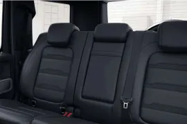 Mercedes-Benz G63 AMG 4.0 V8 2024 – Bancos de Trás · Foto: Mercedes-Benz