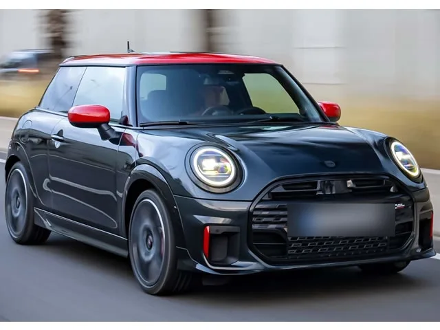 Mini Cooper John Works 2.0 2026 – Diagonal Frontal · Foto: MINI