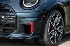 Mini Cooper John Works 2.0 2026 – Detalhe Externo · Foto: MINI