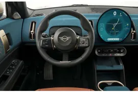 Mini COOPER Country. SE ALL4 Top (Elétrico) 2025 – Painel · Foto: MINI
