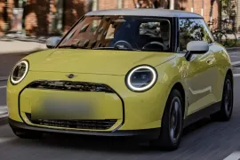 Mini COOPER E 3p (Elétrico) 2024 – Diagonal Frontal · Foto: MINI