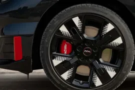 Mini COOPER John Works E 3p 2025 – Roda · Foto: MINI