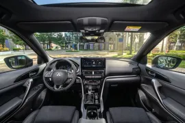 Mitsubishi Eclipse Cross HPE-S Black 1.5 16V AWC TB 165cv Aut 2027 – Painel · Foto: Mitsubishi Motors