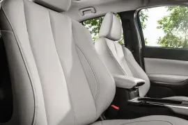 Mitsubishi Eclipse Cross HPE-S 1.5 Turbo 4x2 2025 – Bancos da Frente · Foto: Mitsubishi Motors