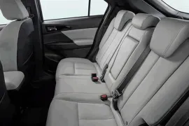 Mitsubishi Eclipse Cross HPE-S 1.5 Turbo 4x4 2025 – Bancos de Trás · Foto: Mitsubishi