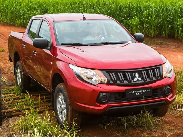 Mitsubishi L200 Triton Sport GLX 2.4 Turbo 2020