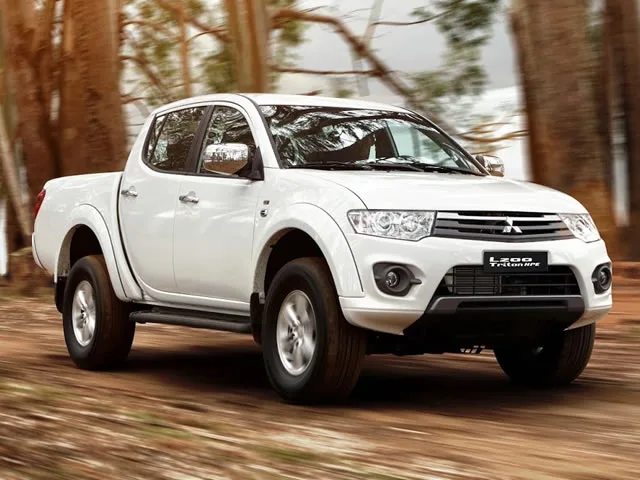 Mitsubishi L200 Triton HPE 3.5 V6 AT 2015