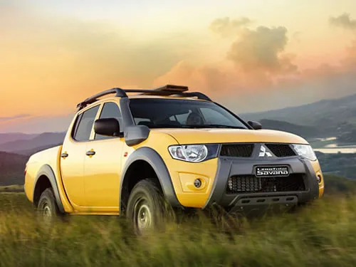 Mitsubishi L200 Triton Savana 3.2 Turbo 2013