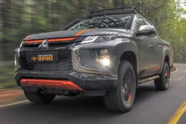Mitsubishi L200 Triton S HPE SERTOES 2.4 CD Dies 2024 – Diagonal Frontal · Foto: Mitsubishi